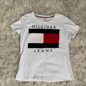Tommy Hilfiger t shirt